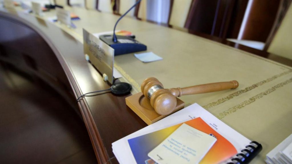 CCR se reuneste din nou pentru Legea ANI Sesizrile vizeaza amendamentul AUR referitor la averile partenerelor si amendamentul Fritz