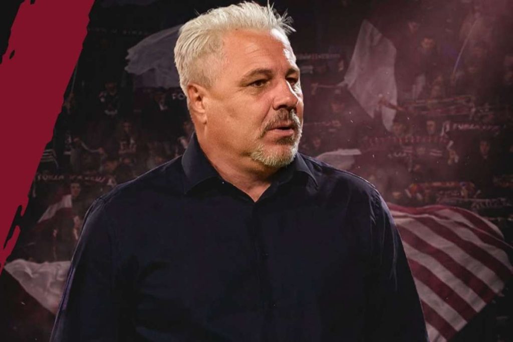 CFR Cluj l a prezentat oficial pe Marius Sumudica