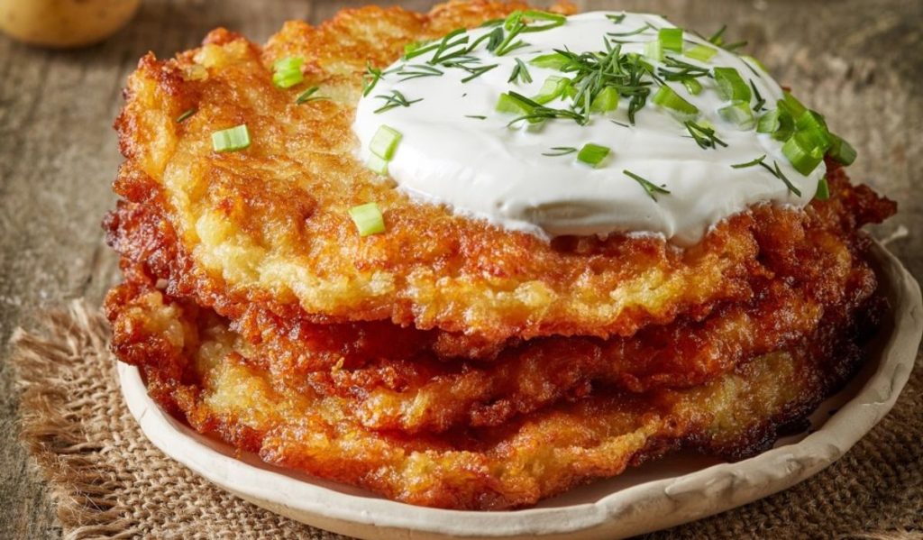 Ce sunt kartupe lu pankukas considerate una dintre cele mai delicioase mancaruri din lume Prepararea lor necesita doar trei ingrediente