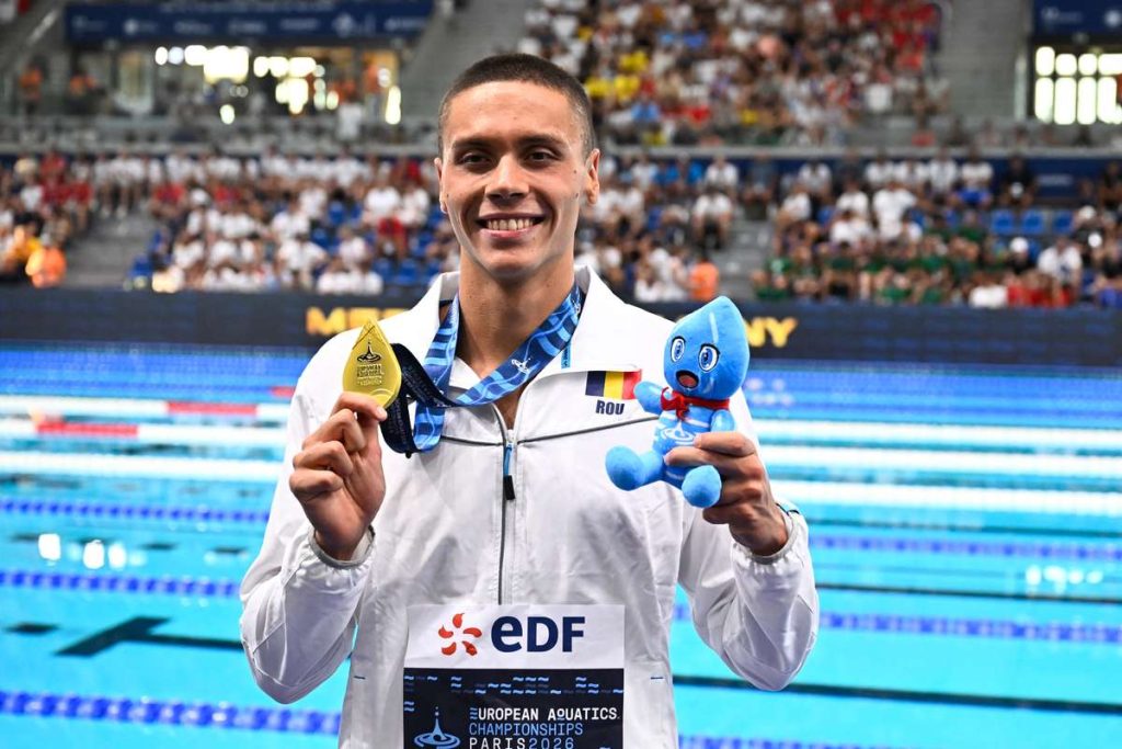 David Popovici onorat de European Aquatics cu titlul de Cel Mai Bun Inotator al Anului 2025