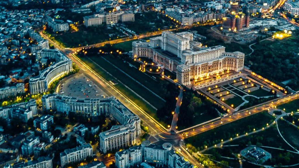 Guvernul a reconfirmat indicatorii tehnico-economici pentru reconfigurarea unei secțiuni din Palatul… Guvernul a reconfirmat indicatorii tehnico economici pentru reconfigurarea unei sectiuni din Palatul