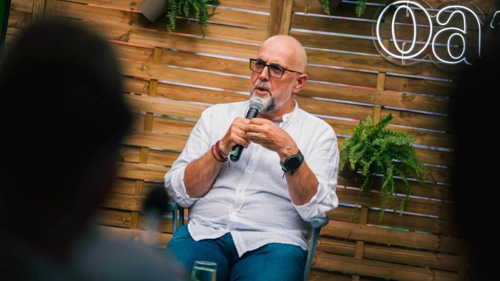 Kelemen Hunor anunță condiția UDMR pentru legea salarizării: „O vom susține doar dacă veniturile nu vor diminua” Kelemen Hunor anunta conditia UDMR pentru legea salarizarii O vom sustine doar daca veniturile nu vor diminua