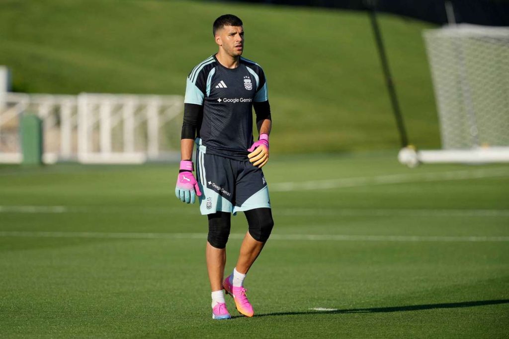Manchester City a ajuns la un acord cu rezervele lui Donnarumma Portarul se intoarce la Cetatenii