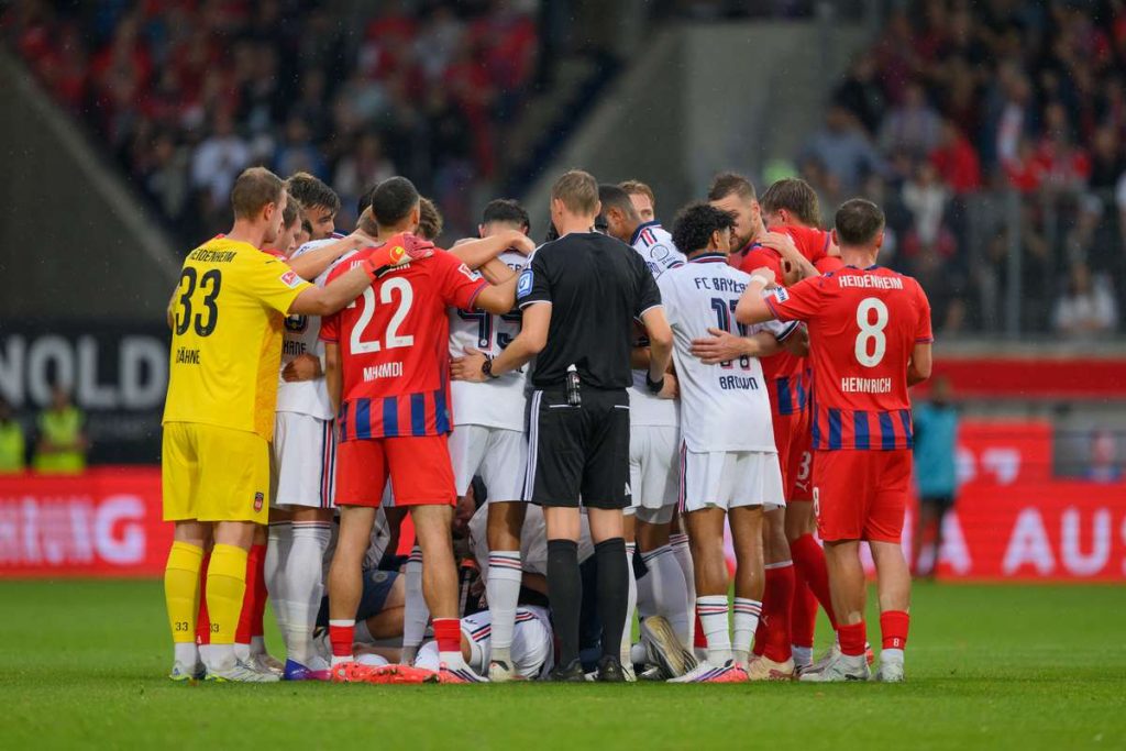 Momente de panica Jucatorul echipei Bayern s a prabusit din nou pe terren