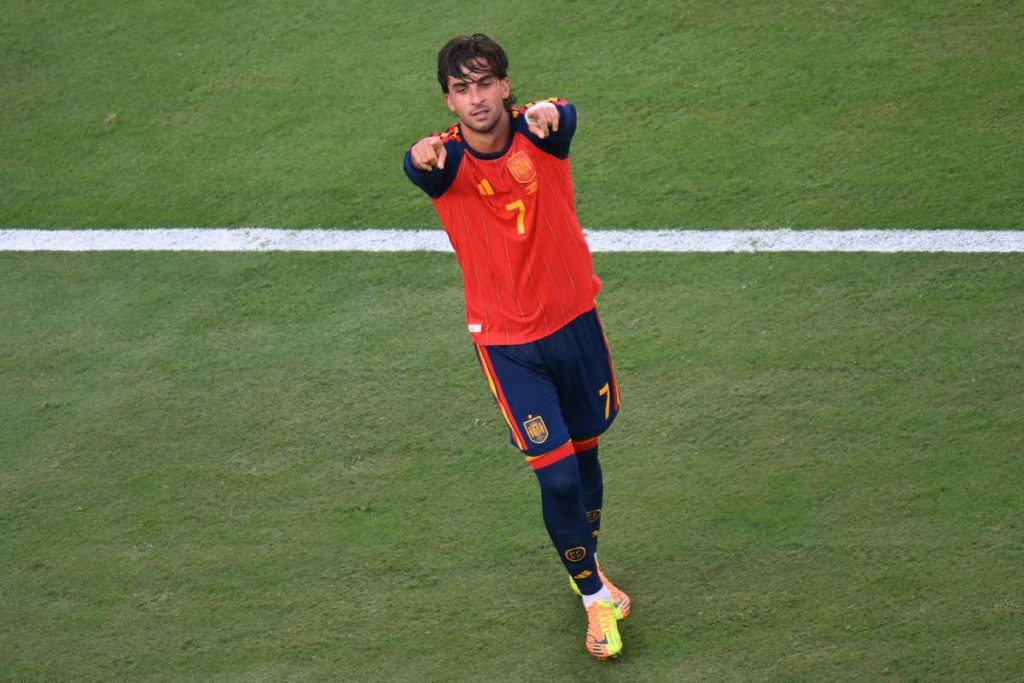 Negocierile între Ferran Torres și Barcelona au stagnat. PSG își dorește transferul. Negocierile intre Ferran Torres si Barcelona au stagnat PSG isi doreste transferul