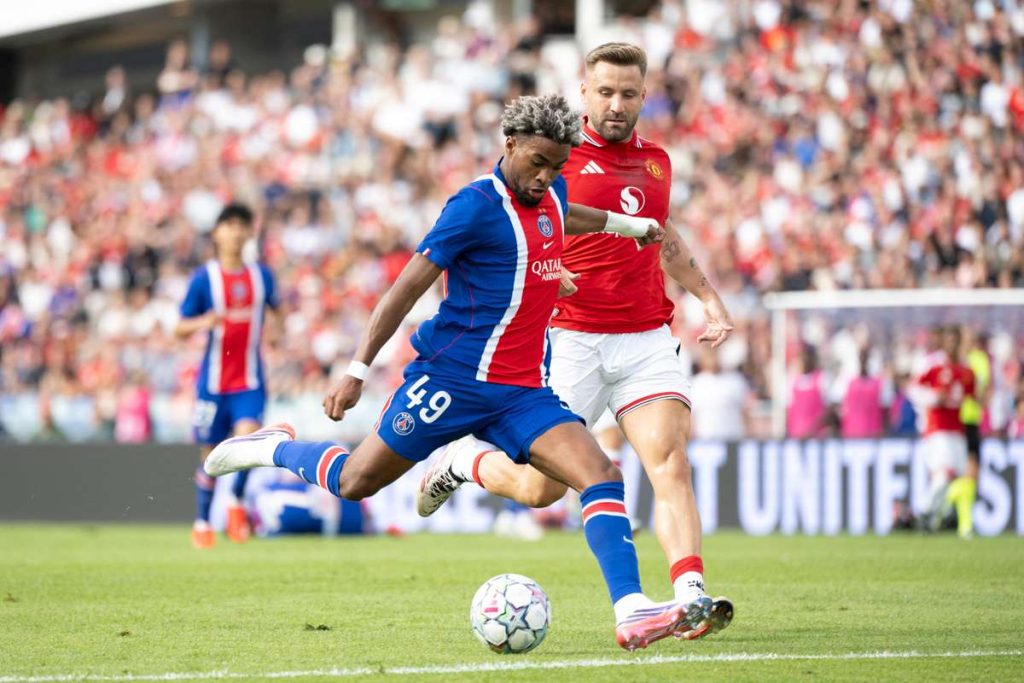 PSG, oprită de Manchester United în cel de-al doilea meci amical PSG oprit a de Manchester United in cel de al doilea meci amical