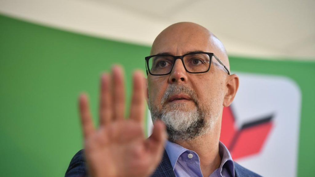UDMR stabileste conditii pentru aprobarea Legii salarizarii Kelemen Hunor Nu am vazut nicio simulare 1