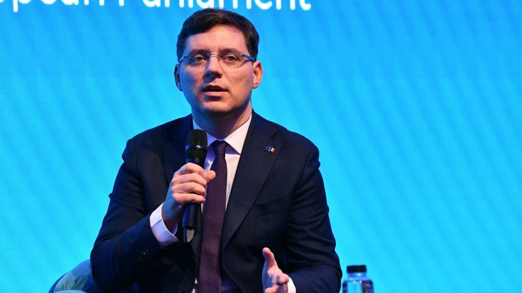 Victor Negrescu Romania trebuie sa solicite convocarea unei intalniri extraordinare a ministrilor