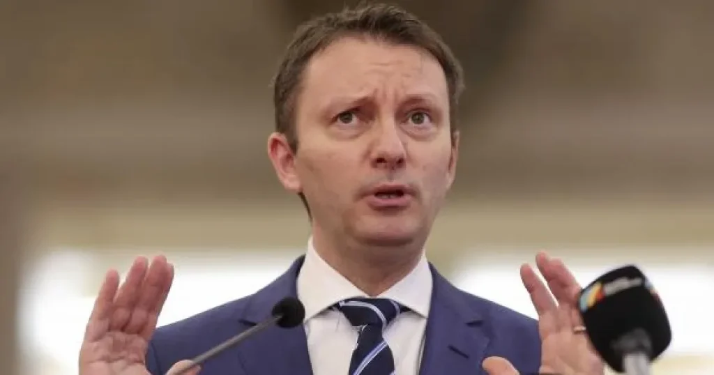 Siegfried Mureșan către Olguța Vasilescu: Mai bine și-ar trimite soțul la muncă