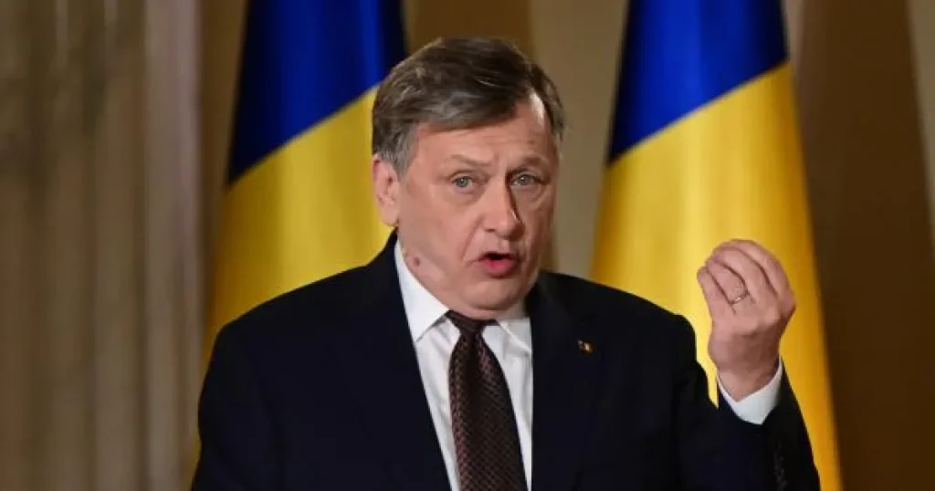 Călin Georgescu, al doilea mesaj către susținătorii de la arest: „Pe unii vă aud”