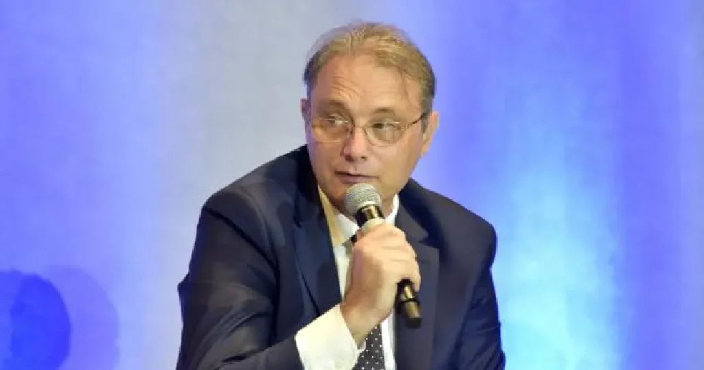 Luca Niculescu vrea guvern hibrid, nervozitate în PSD. Bolojan are o condiție Luca Niculescu vrea guvern hibrid, nervozitate în PSD. Bolojan are o condiție
