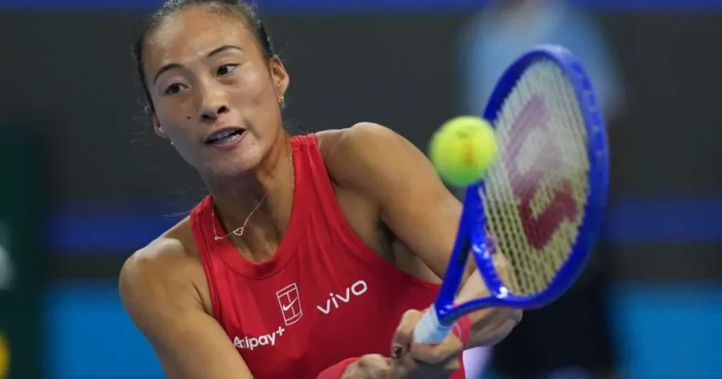 Rusoaica de 19 ani pierde finala China Open! Zheng ia primul titlu după doi ani